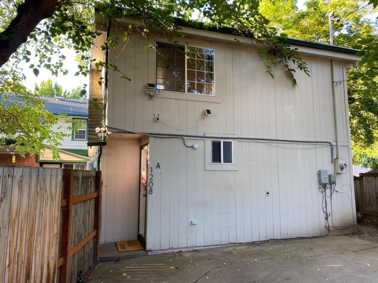 Near Downtown- Kitchen-Washerdryer-Parking Medford Exterior photo
